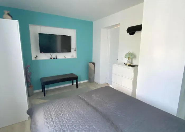 Perla Vendeghaz * איגל