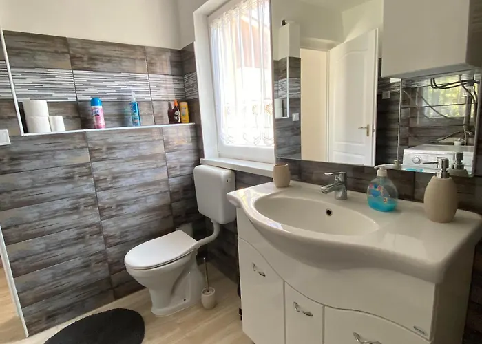 Perla Vendeghaz Apartament Igal
